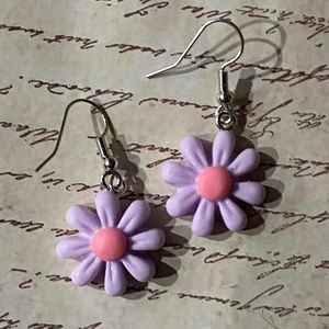 NWT Purple Flower Clay Dangle Earrings